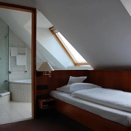 Kubler Stars Otel Karlsruhe